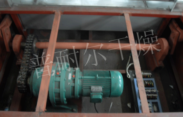 EYH系列雙臂傳動(dòng)二維運(yùn)動(dòng)混合機(jī)